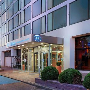 Hilton London Gatwick Airport